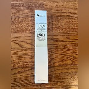 It Cosmetics Your Skin But Better CC+ Cream in Light NIB 75ml/2.53oz Full Size